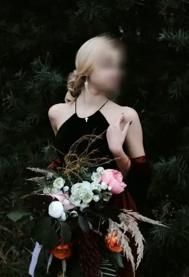 Alexandra, 26 anni