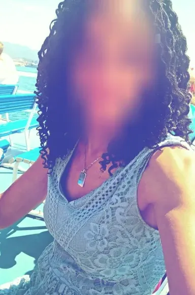 Klaudia, 34 anni