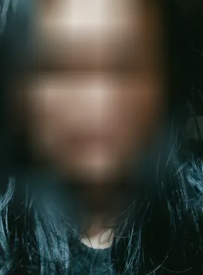 Yasmine, 32 anni
